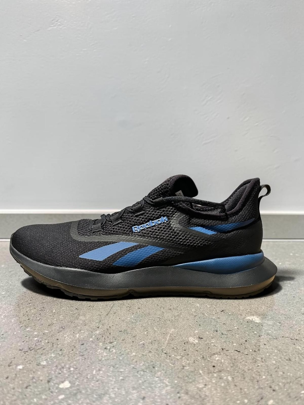Reebok Black and Blue Cityride Men’s Running Shoe Box Label